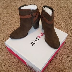NWB JustFab Ulyana Booties